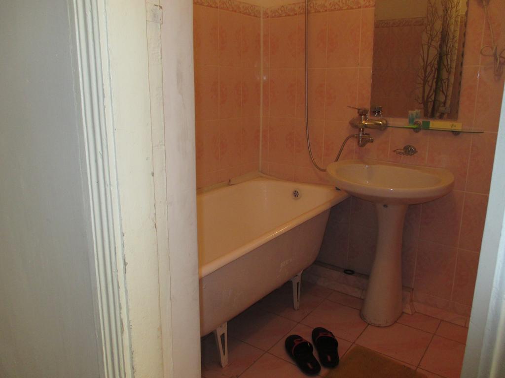 Otel Issyk-Kul Karakol Kamer foto