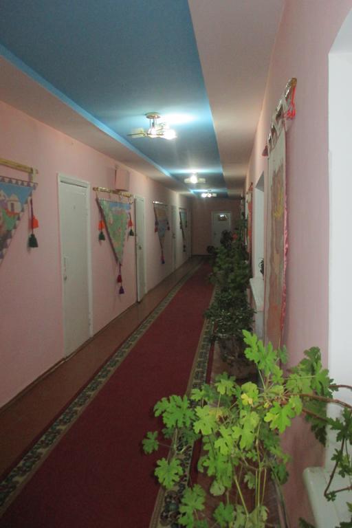 Otel Issyk-Kul Karakol Buitenkant foto