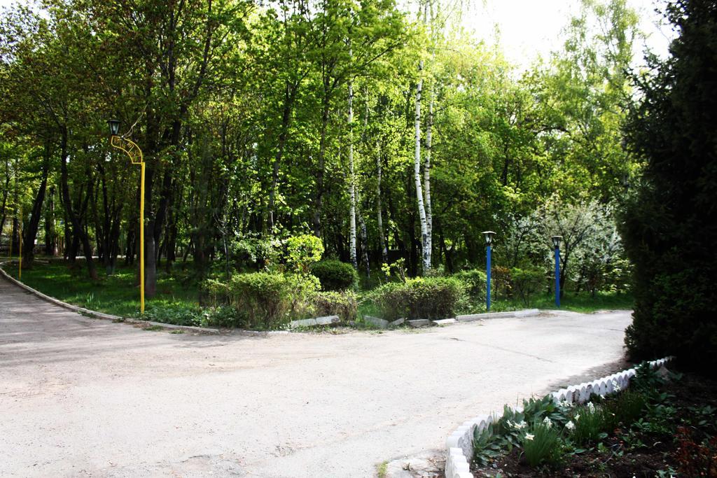 Otel Issyk-Kul Karakol Buitenkant foto