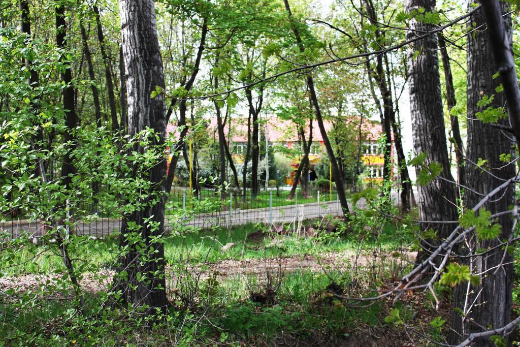Otel Issyk-Kul Karakol Buitenkant foto