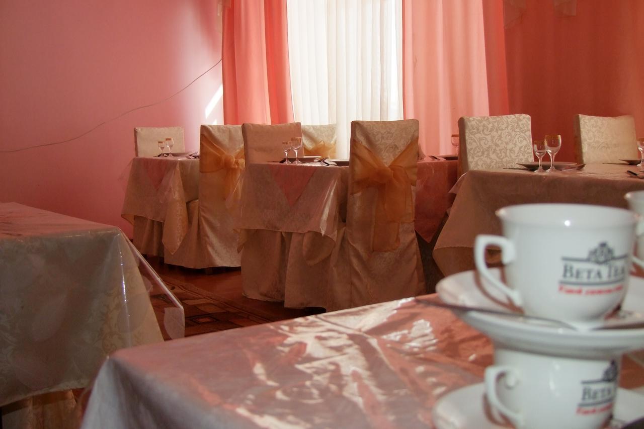 Otel Issyk-Kul Karakol Buitenkant foto