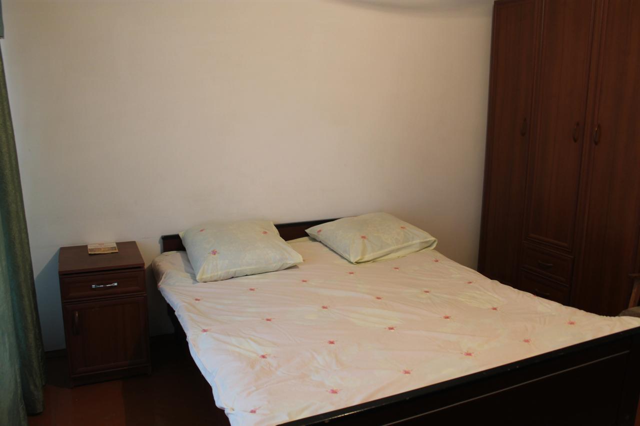 Otel Issyk-Kul Karakol Buitenkant foto